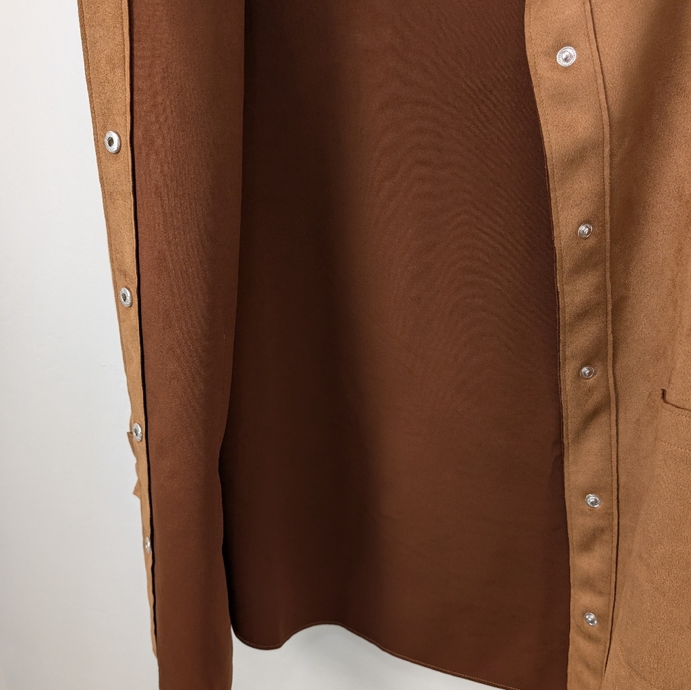 Well Worn Brown Faux Suede Button-Up  Jacket Size Medium - Picture 9 of 14